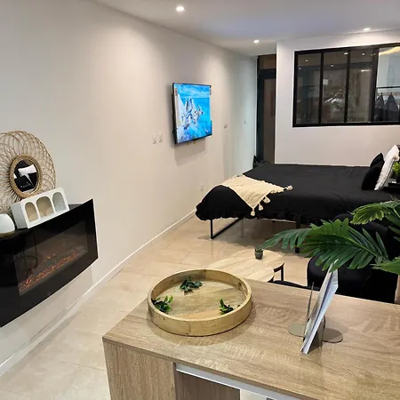 Apartment - Lovers